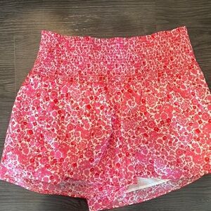 Pink floral vineyard vines shorts